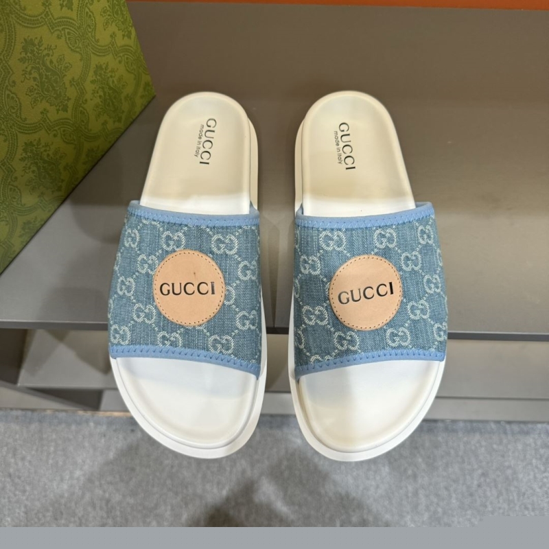 G*u*i slippers